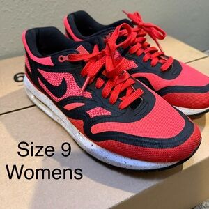 Women’s AirMax Sneakers